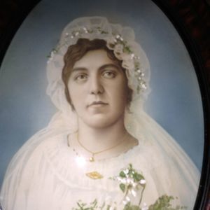 Meet your Posher, Cassandra